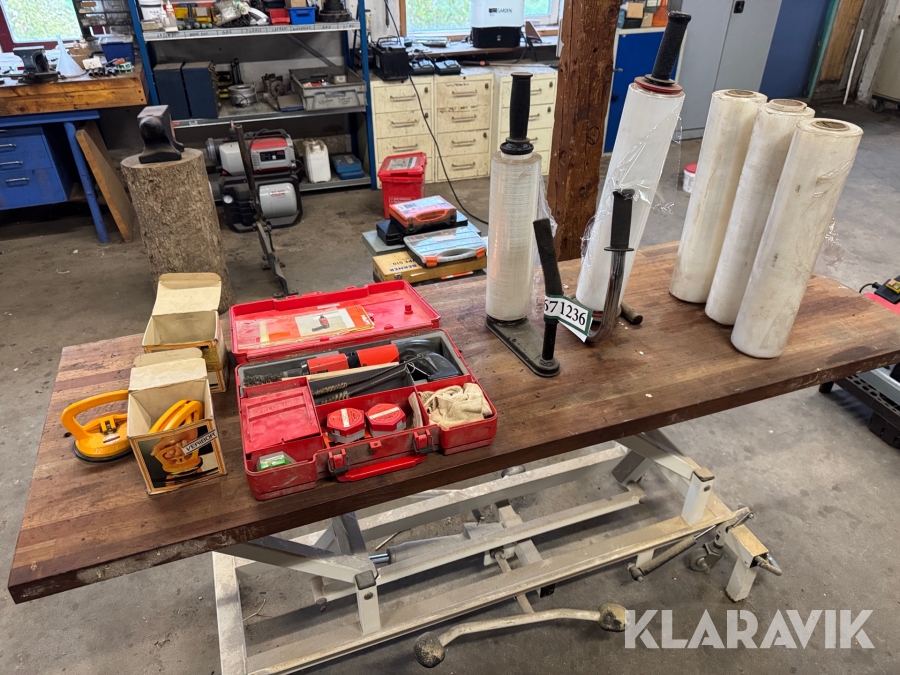 Krudtdrevet sømpistol HILTO DX 400 B og folie ruller