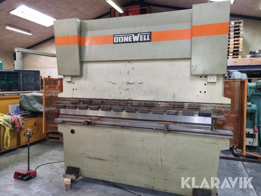 Kantpresser DONE WELL 110T 