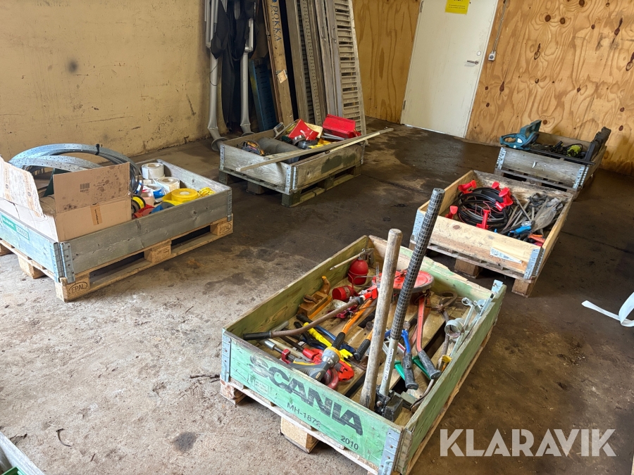 Lot med entreprenør tilbehør - 4 paller