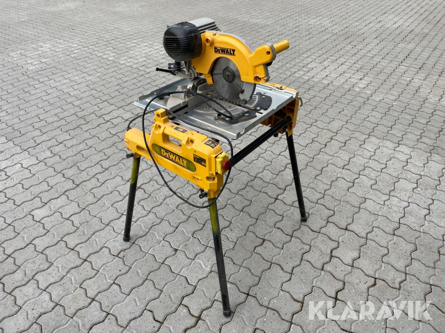 Vendbar sav Dewalt Dw743