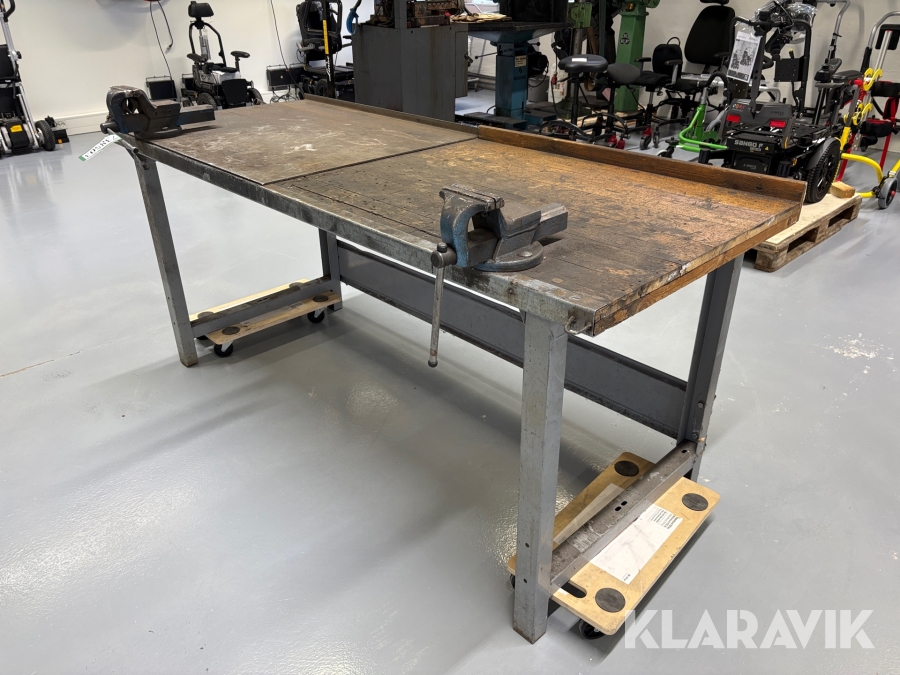 Arbejdsbord med 2 skruetvinger