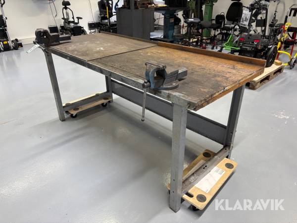 Arbejdsbord med 2 skruetvinger