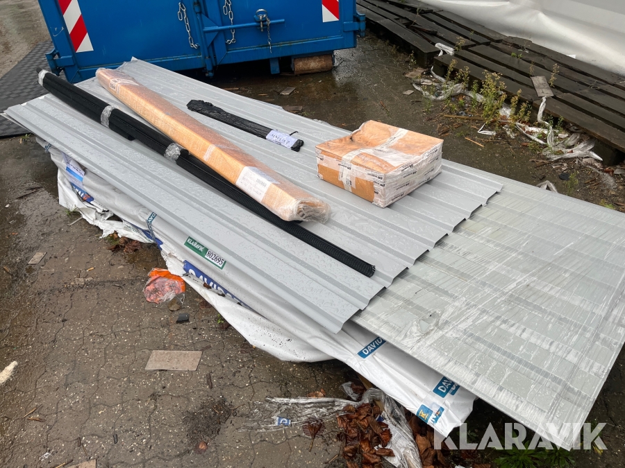 Tagplader Lindab med lidt tilbehør