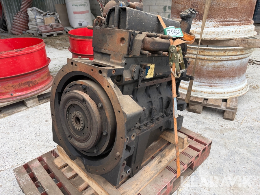 Dieselmotor Volvo Penta 49 CWA-2V.