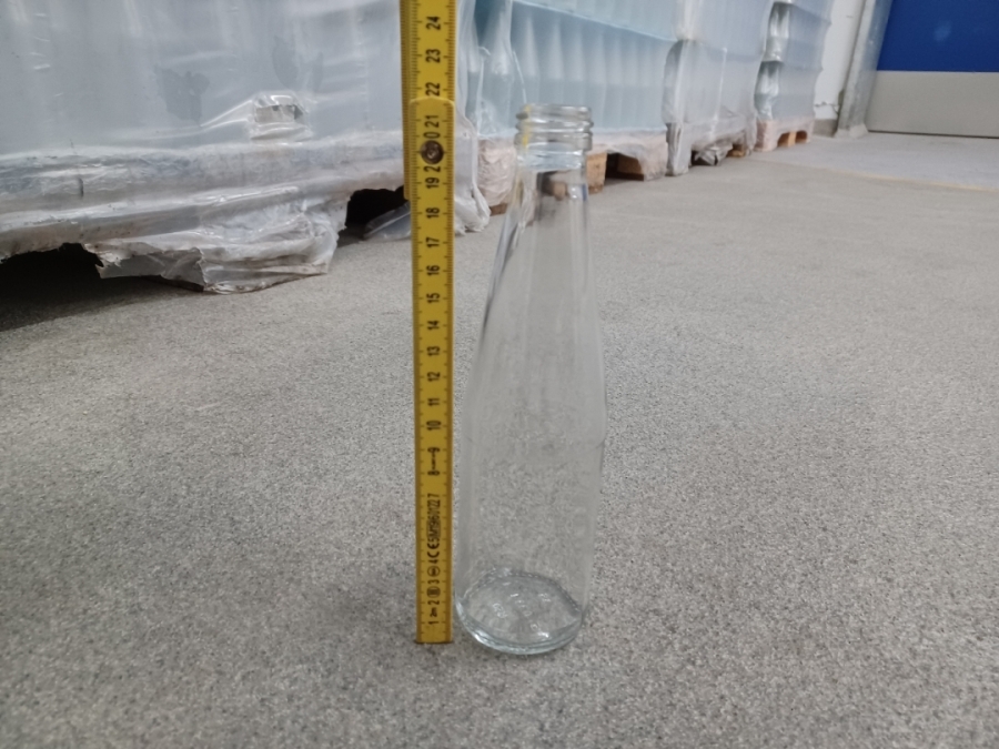 568143 Flasker