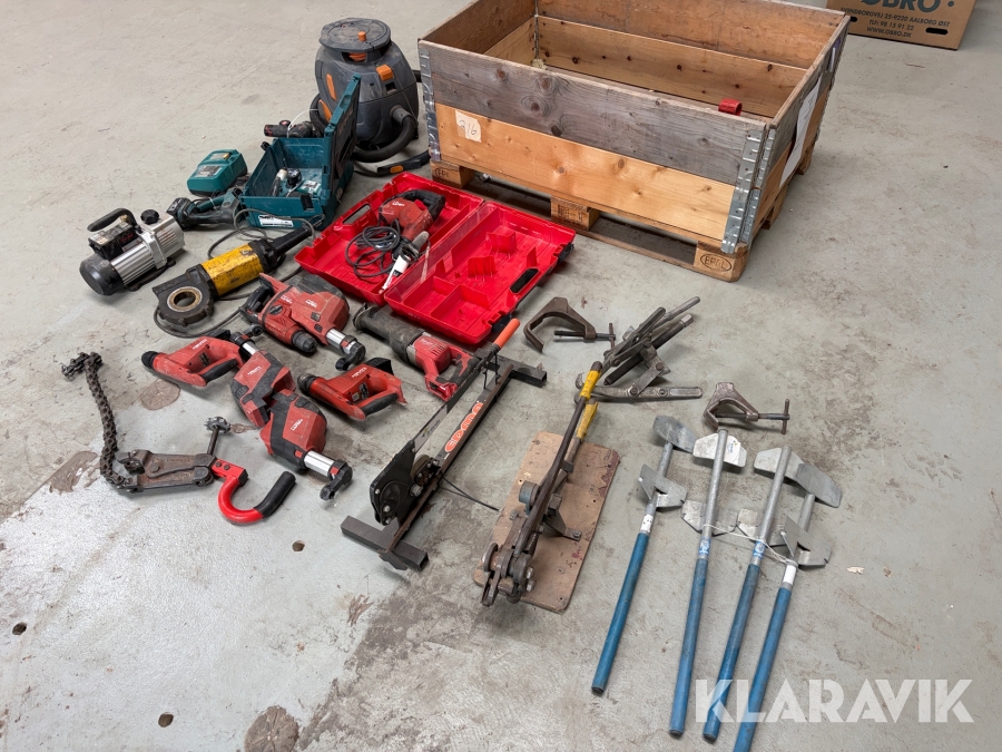 Lot - håndværktøj, støvsuger og øvrigt Taski, Hilti, Makita, Bosch 1 palle