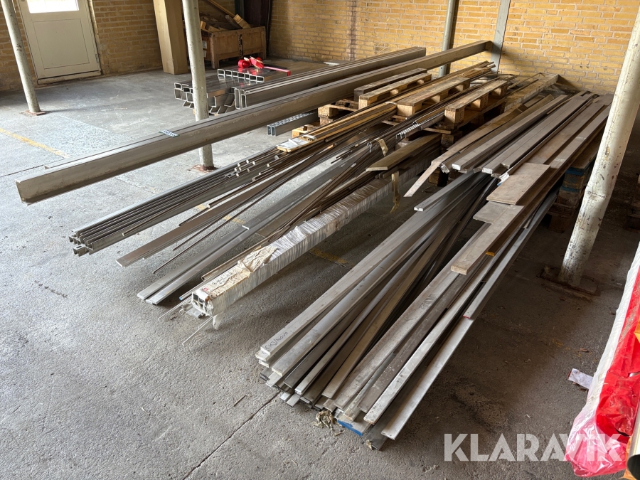 Assorteret rustfri stål profiler