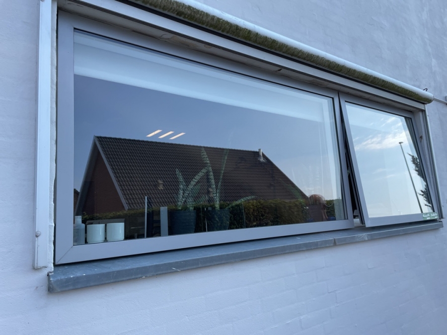 Velfac Mål 286,5 cm x91.5 cm, Hedensted, Klaravik auktioner