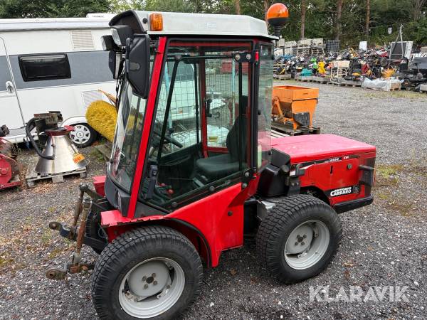 Redskabsbærer Antonio Carraro HST 4400 SP med udstyr