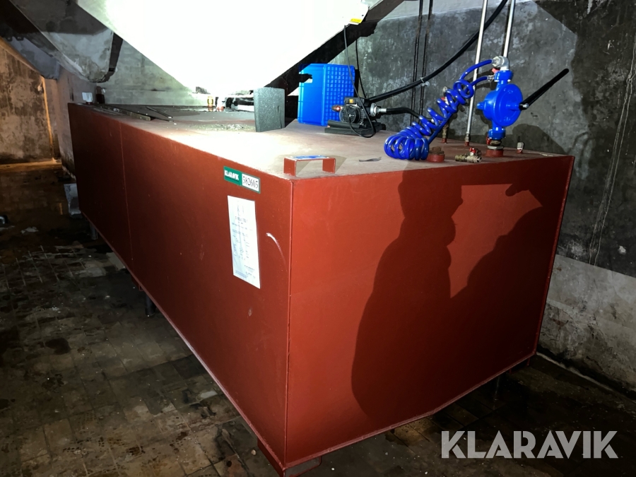 Dieselolie ca.  4000 liter