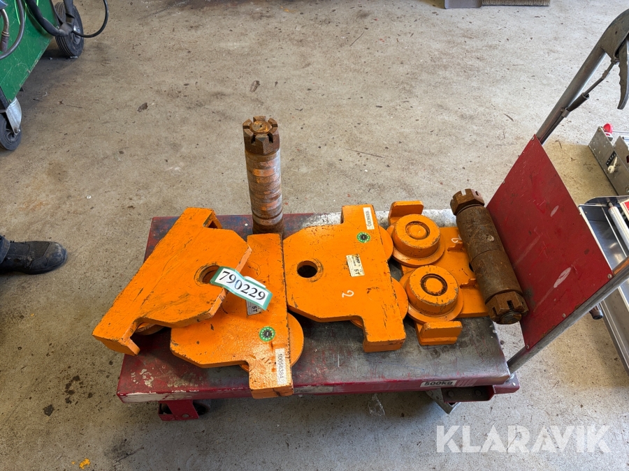 Løbe kat HADEF Figur 208/05 2 styk