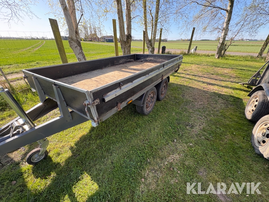 Trailer Variant 502 E 2