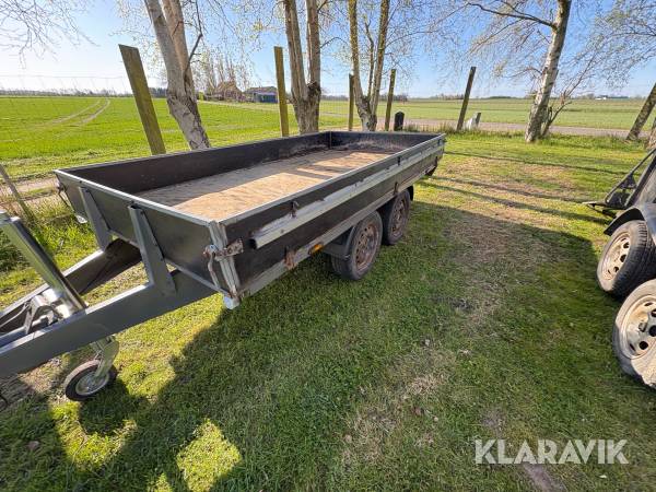 Trailer Variant 502 E 2