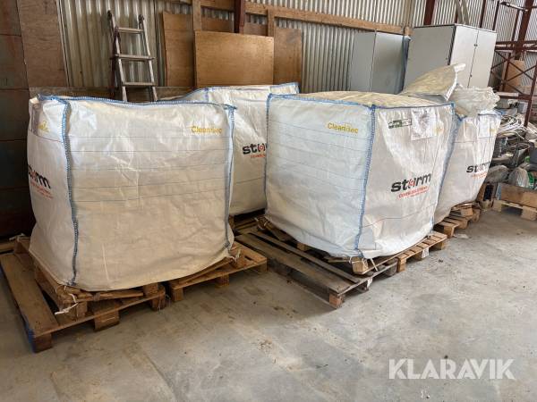 Big bag sække Storm 5 paller med 240 styk på hver.