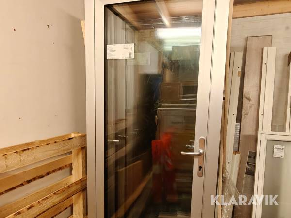 Alu vinduer og døre 4 døre og 7 vinduer