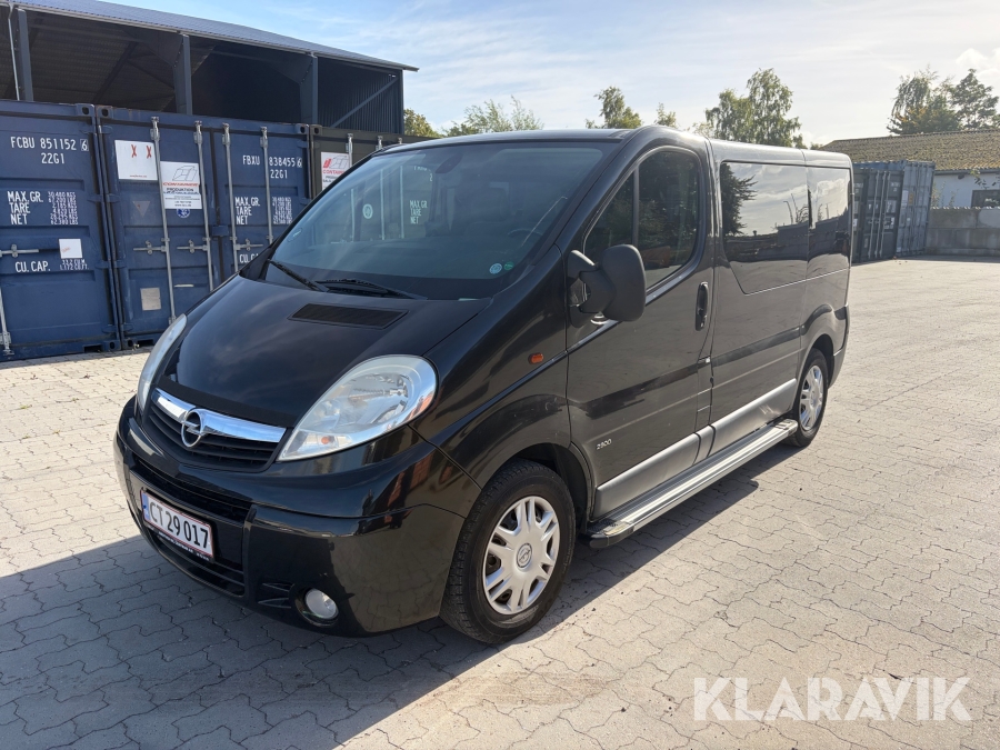 Minibus Opel Vivaro 2.5 CDTI
