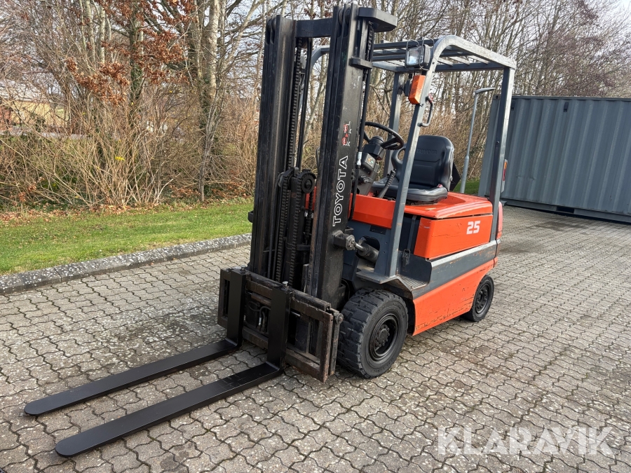 Truck Toyota FBMF25