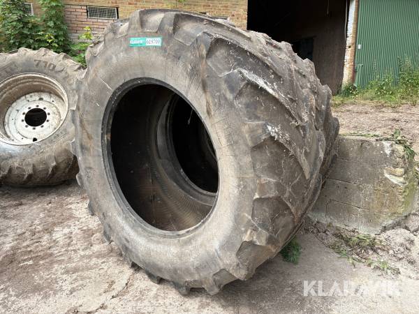 Dæk Michelin XM28 710/70 R42 2 styk.