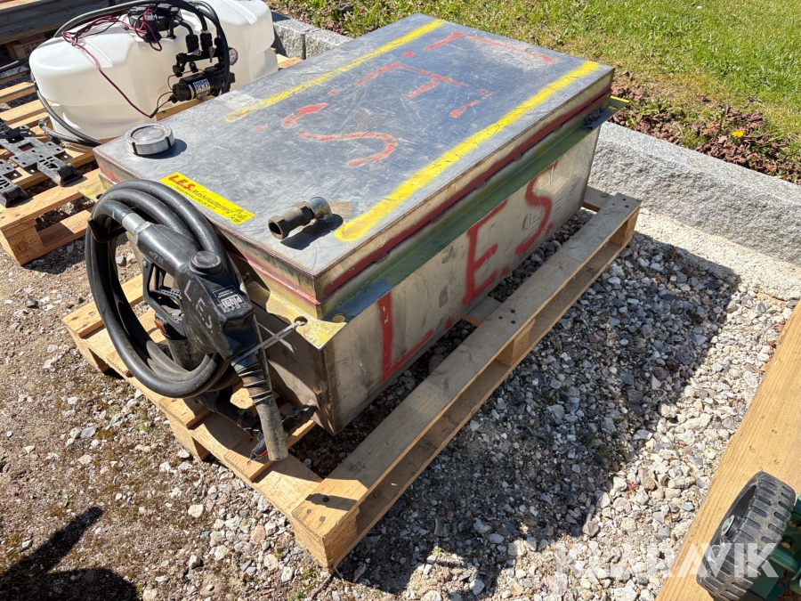 Dieseltank 220 liter med pumpe og pistol