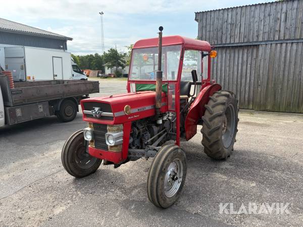 Traktor Massey Ferguson 135