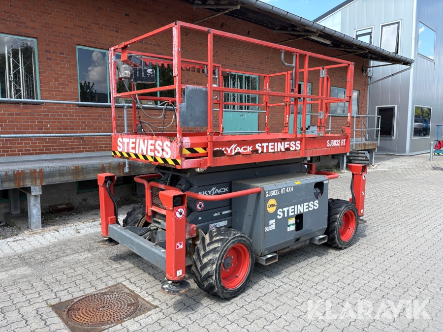 Sakslift SkyJack SJ6833RT