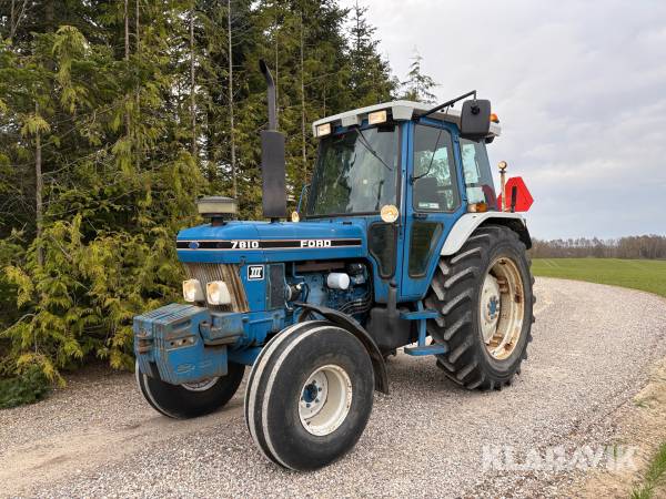 Veterantraktor Ford 7810