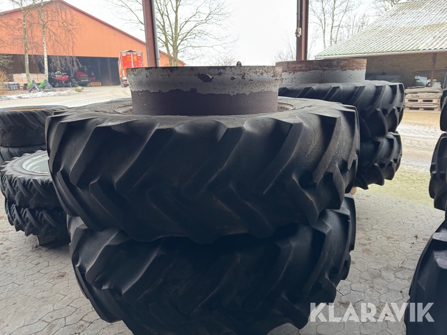 Tvillingehjul Galaxy og goodyear 4 styk