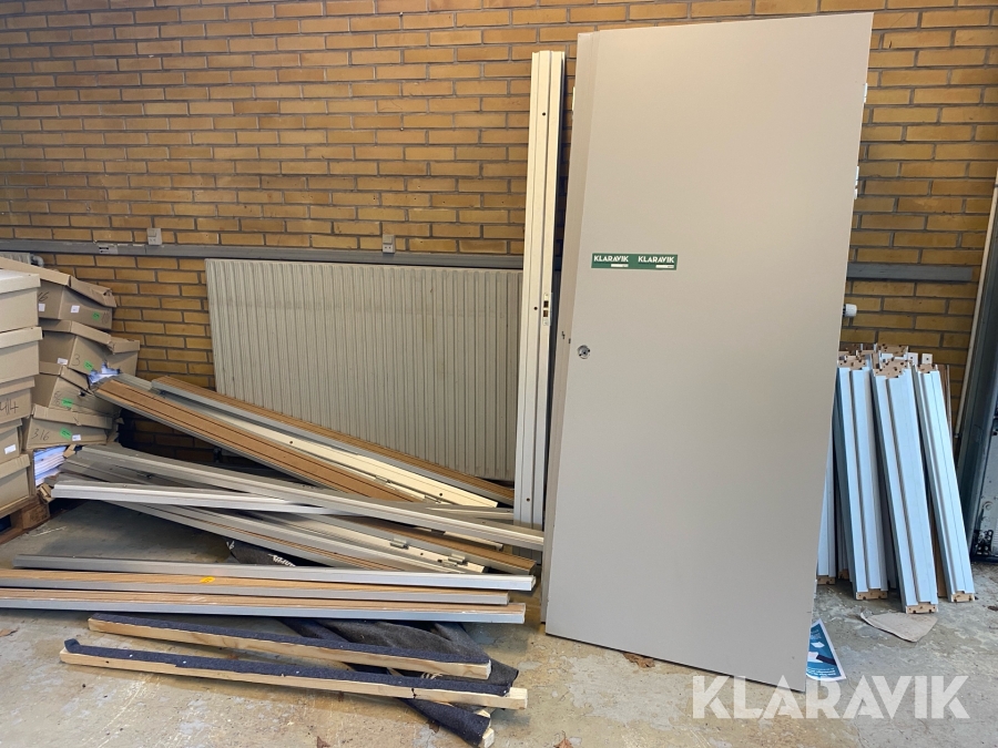 6,døre + 3 branddøre DDK 82,4 x 205