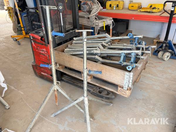 3-fodsstativ til arbejdslamper12styk DVA 2.5mtr.