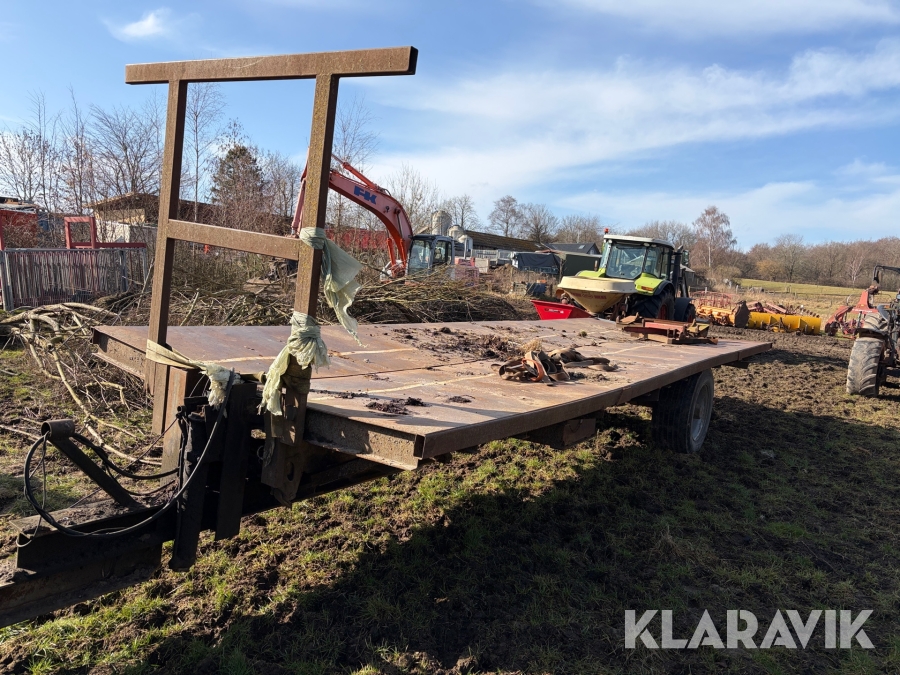 Landbrugsvogn med hydraulisk vogn bremse