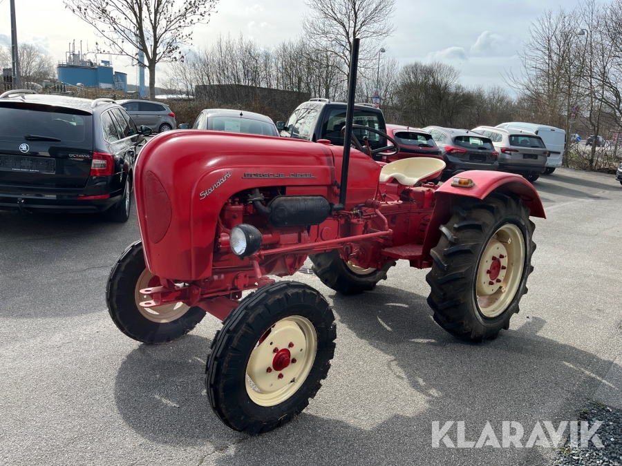 Veterantraktor Porsche 217 Standard T