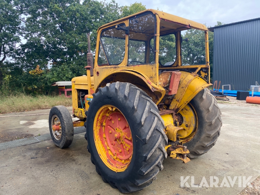 Traktor BM Volvo 470i Bison, Billund, Klaravik auktioner