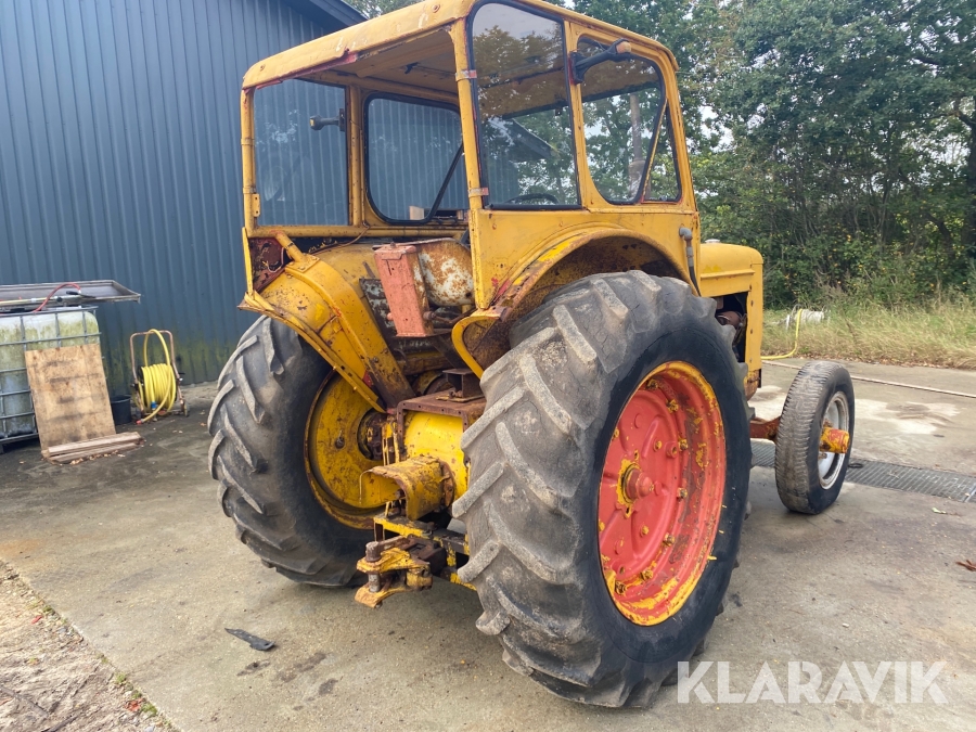 Traktor BM Volvo 470i Bison, Billund, Klaravik auktioner