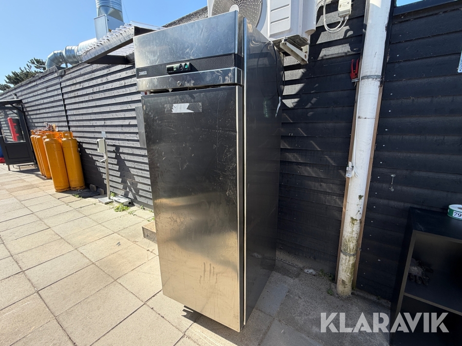 Fryser Zanussi ADF110