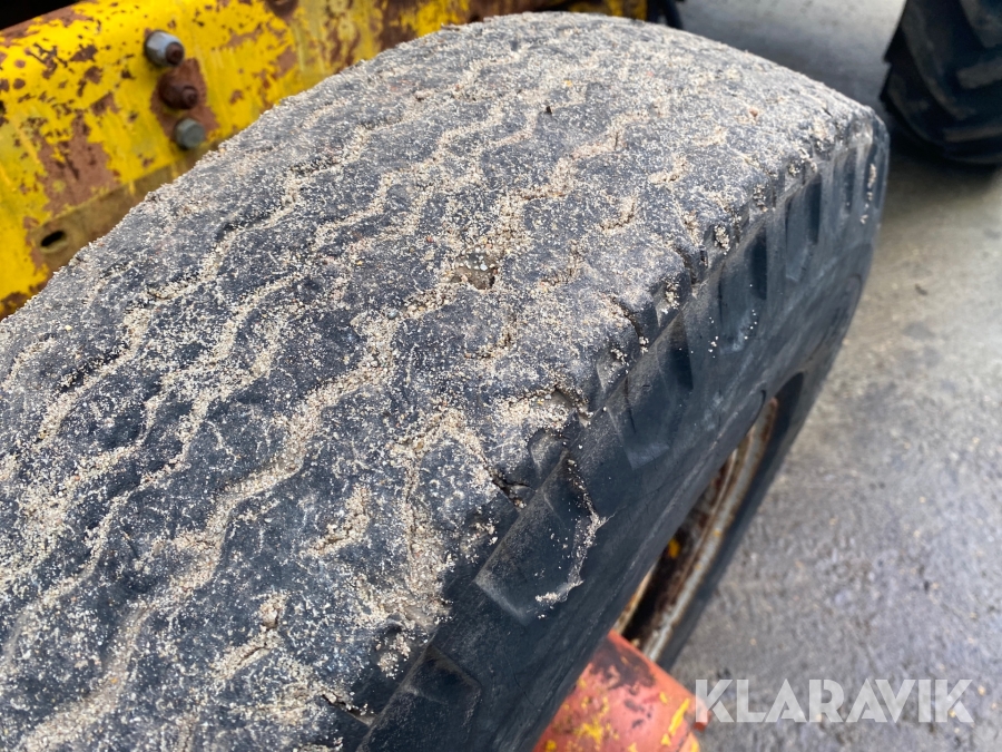 Traktor BM Volvo 470i Bison, Billund, Klaravik auktioner
