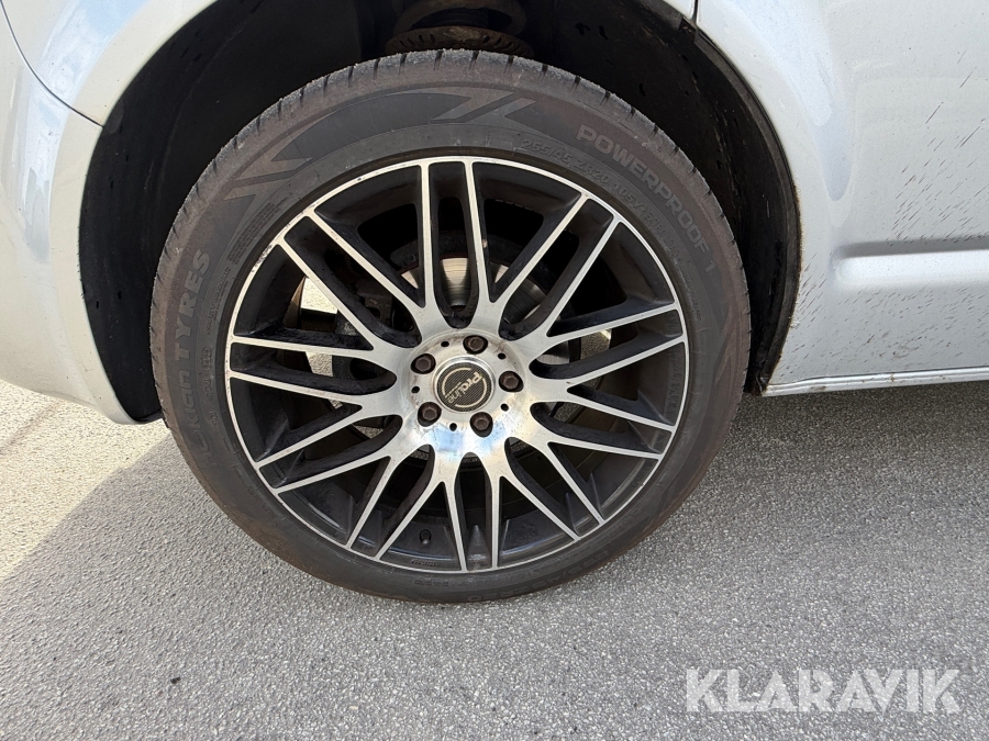 Volkswagen Caravelle 2013, photo 10 of 69