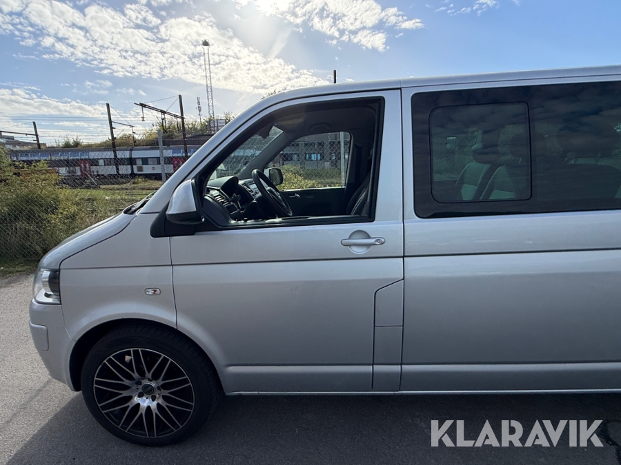 Volkswagen Caravelle 2013, photo 14 of 69