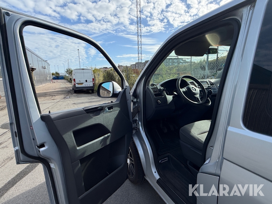 Volkswagen Caravelle 2013, photo 15 of 69