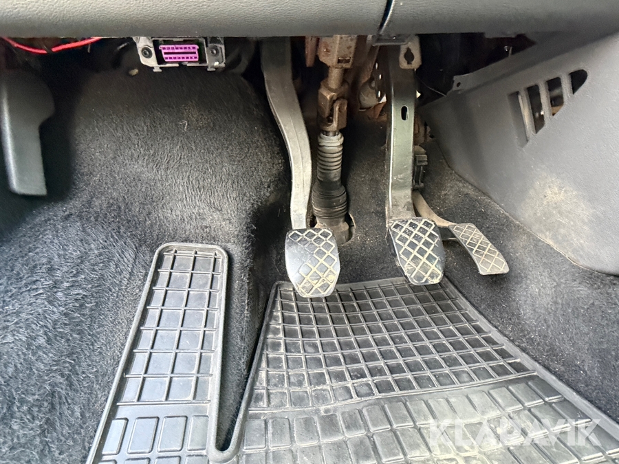 Volkswagen Caravelle 2013, photo 18 of 69