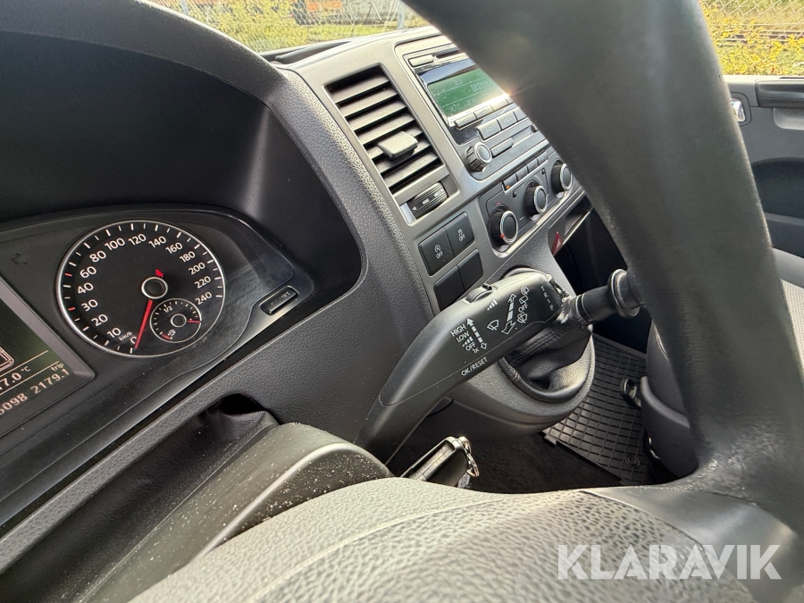 Volkswagen Caravelle 2013, photo 22 of 69