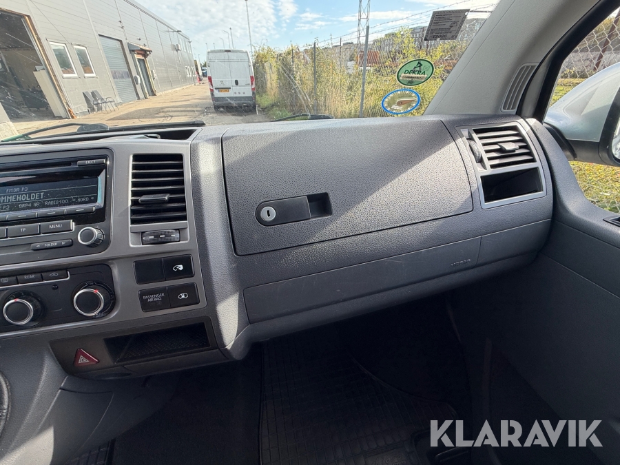 Volkswagen Caravelle 2013, photo 24 of 69