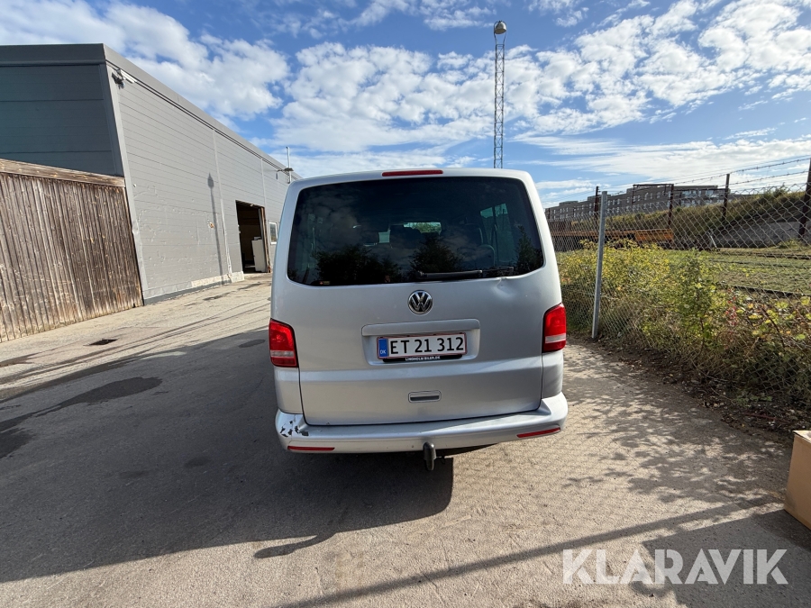 Volkswagen Caravelle 2013, photo 30 of 69