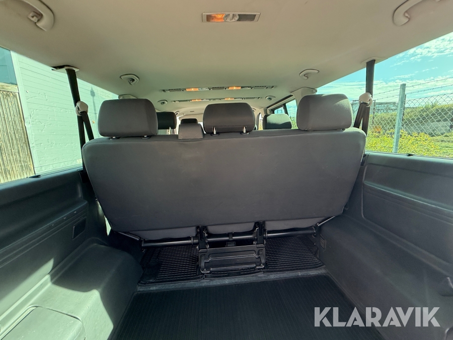 Volkswagen Caravelle 2013, photo 39 of 69