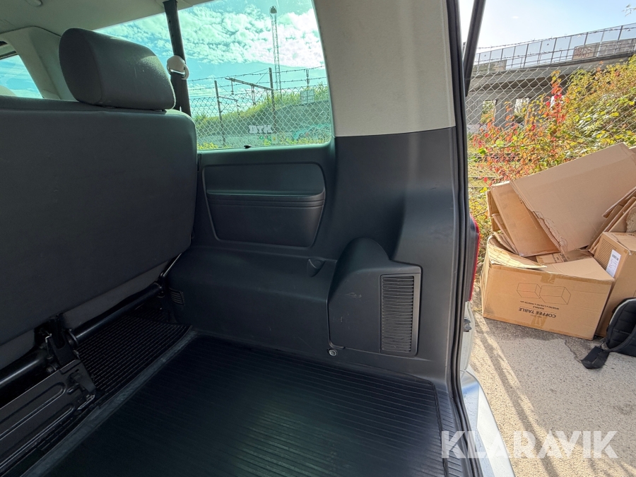 Volkswagen Caravelle 2013, photo 41 of 69