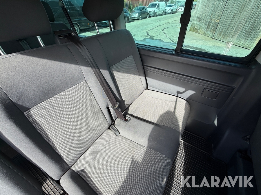 Volkswagen Caravelle 2013, photo 48 of 69