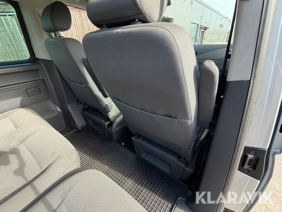 Volkswagen Caravelle 2013, photo 50 of 69