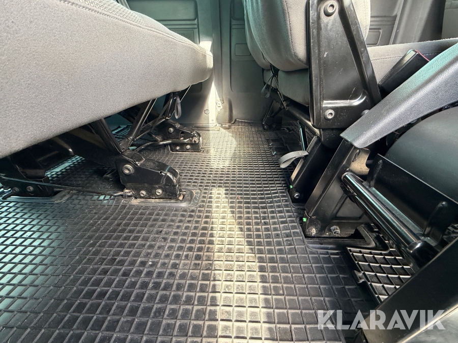 Volkswagen Caravelle 2013, photo 56 of 69