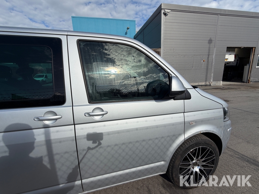 Volkswagen Caravelle 2013, photo 58 of 69