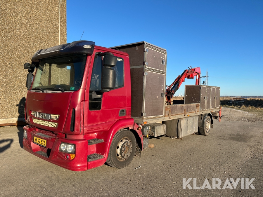 Lastbil Iveco Euro Cargo med Fassi kran