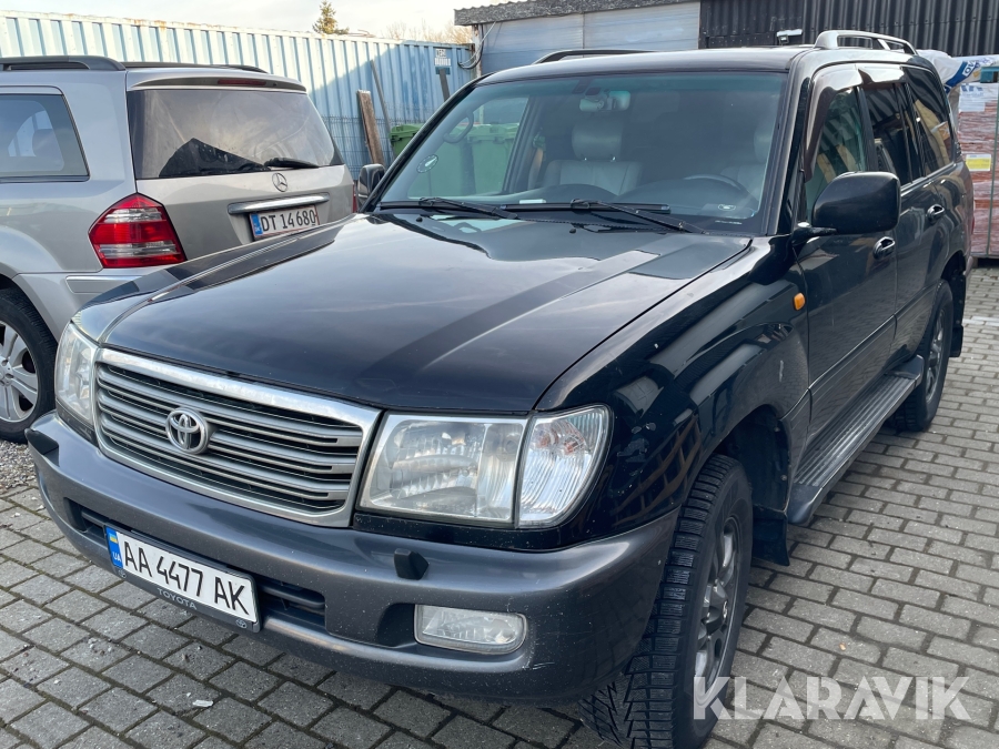 Toyota Land Cruiser V8 